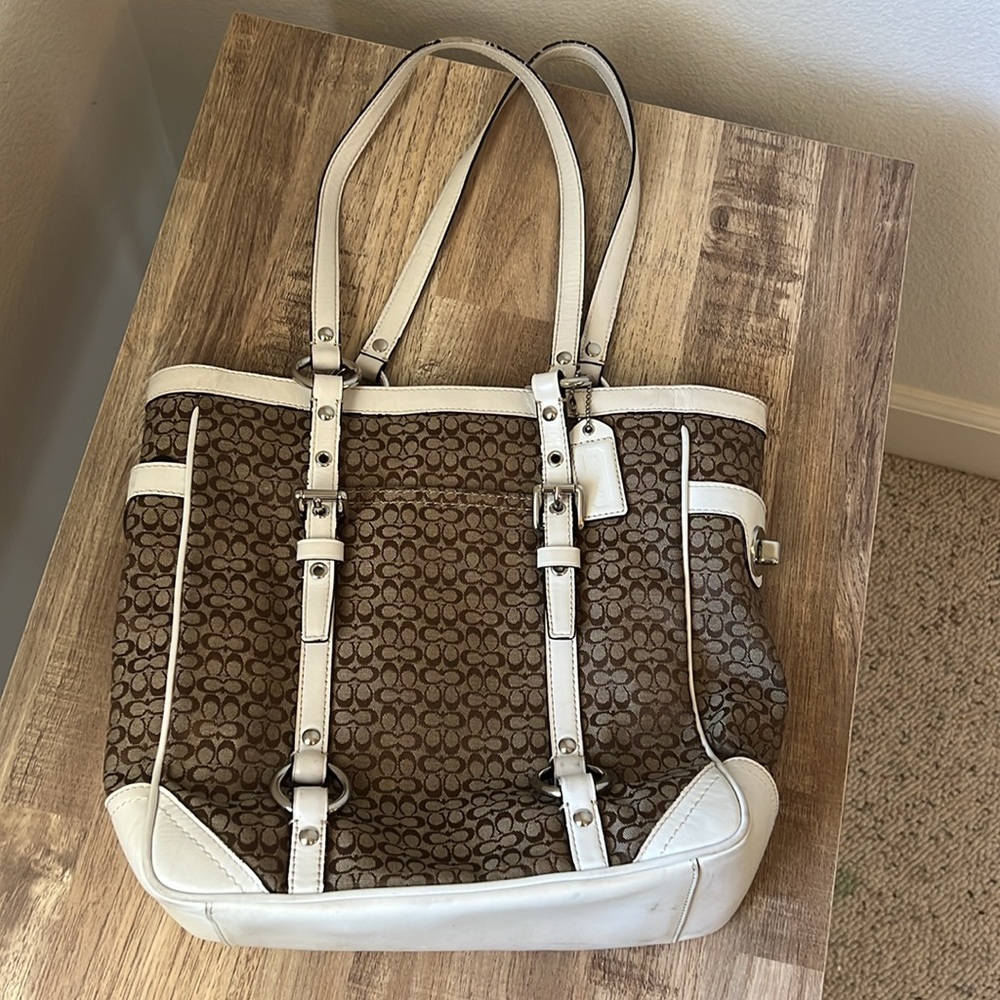 Coach Handbag - Picture 10 of 11